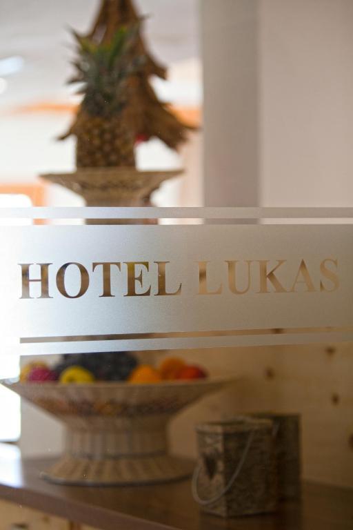 Hotel Lukas Fiss Exterior foto